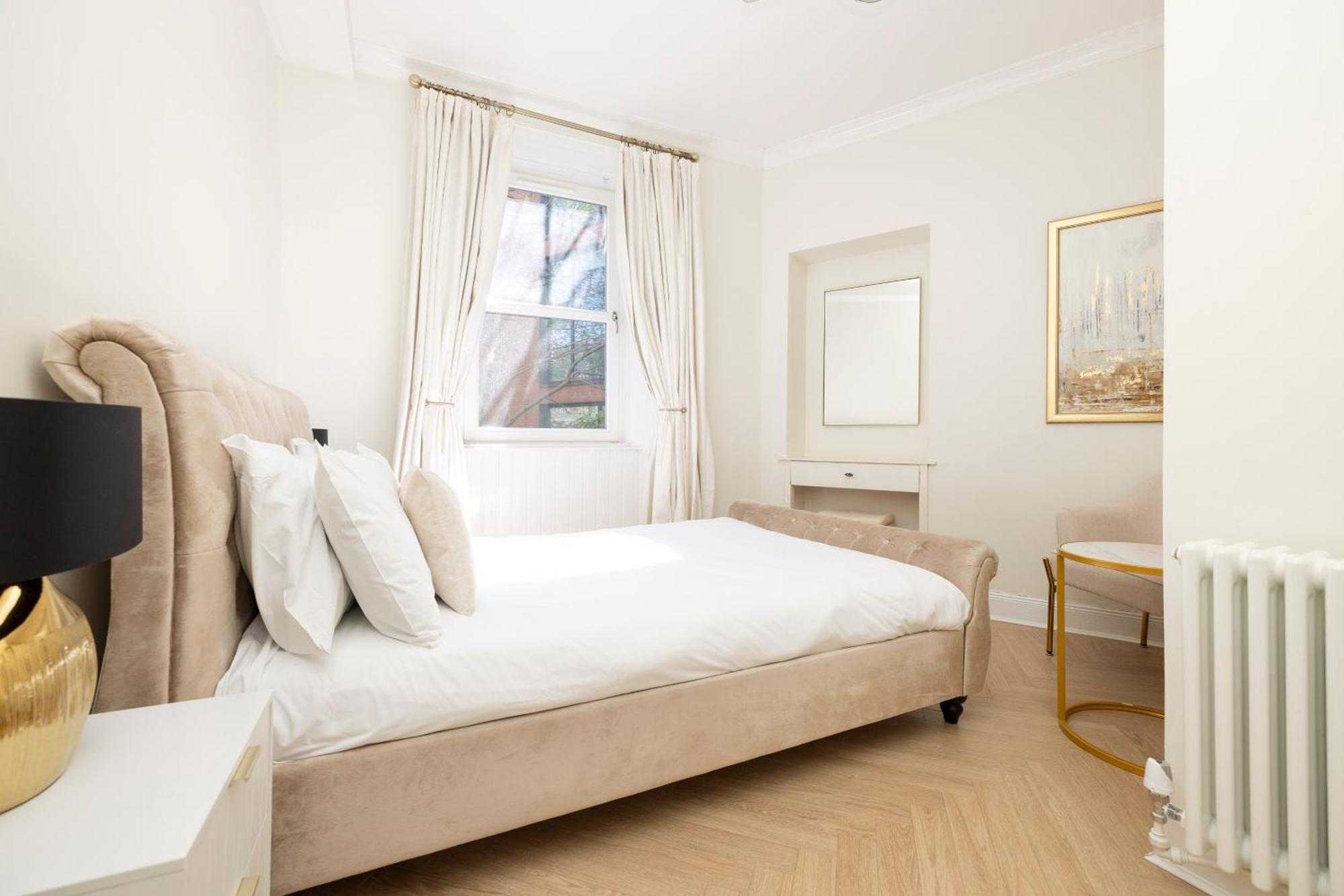 Joivy Modern Flat In City Centre - For Up To 3 Guests Appartement Edinburgh Buitenkant foto